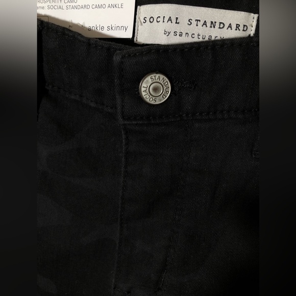 Sanctuary (Social Standard) Black Prosperity Camouflage Ankle Skinny Jeans NWT! - Picture 8 of 12